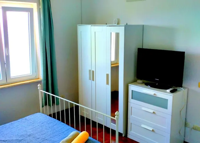 Ghiaie Sea View Apartman *